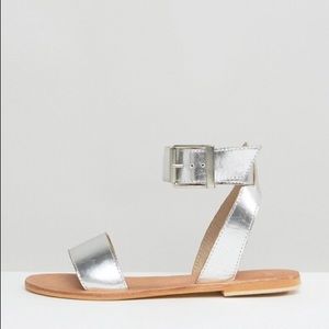 ASOS Fleek Silver Leather 2 Part Sandal sz 9 NEW
